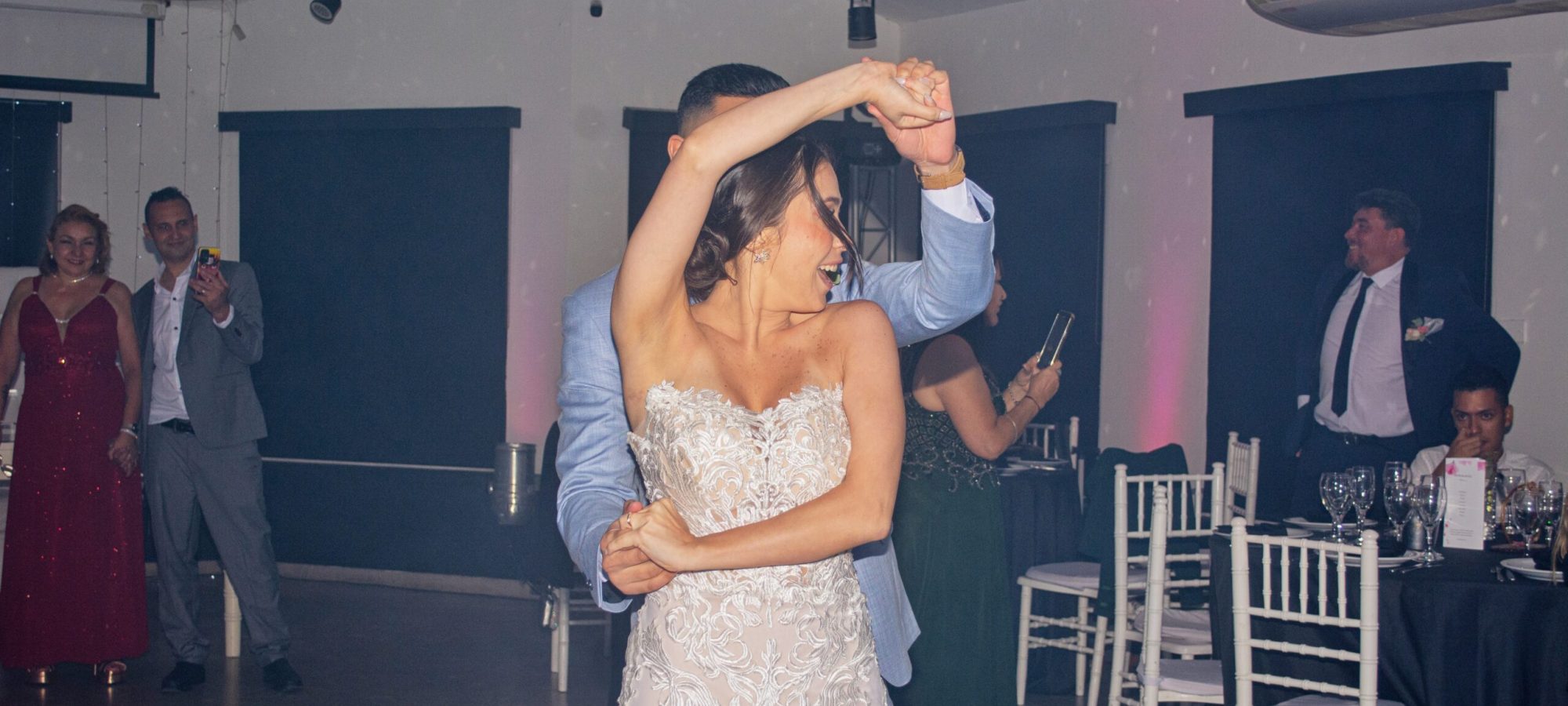 baile_novios_fiesta_casamiento_wedding_fun