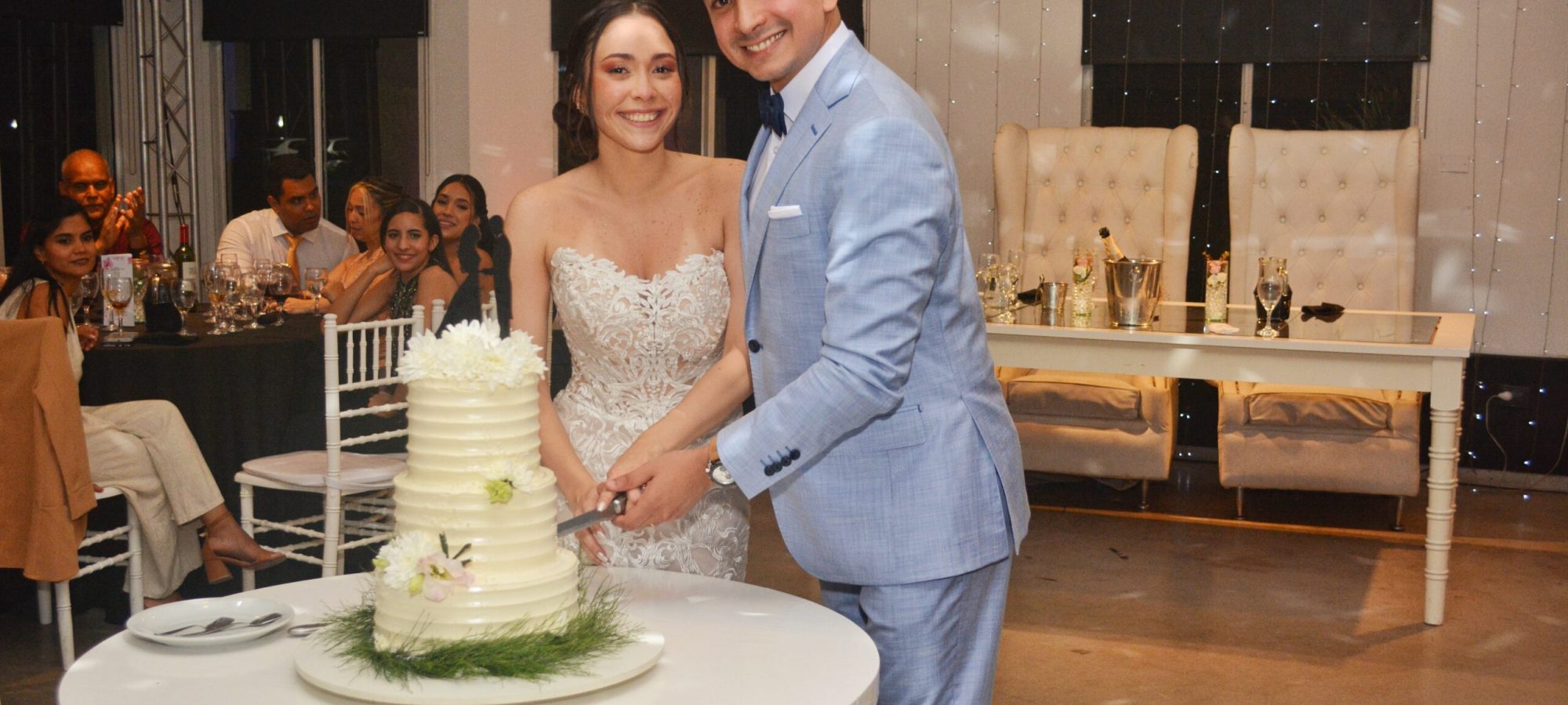 torta_novios_amigo_familia_fiesta_casamiento_wedding_fun