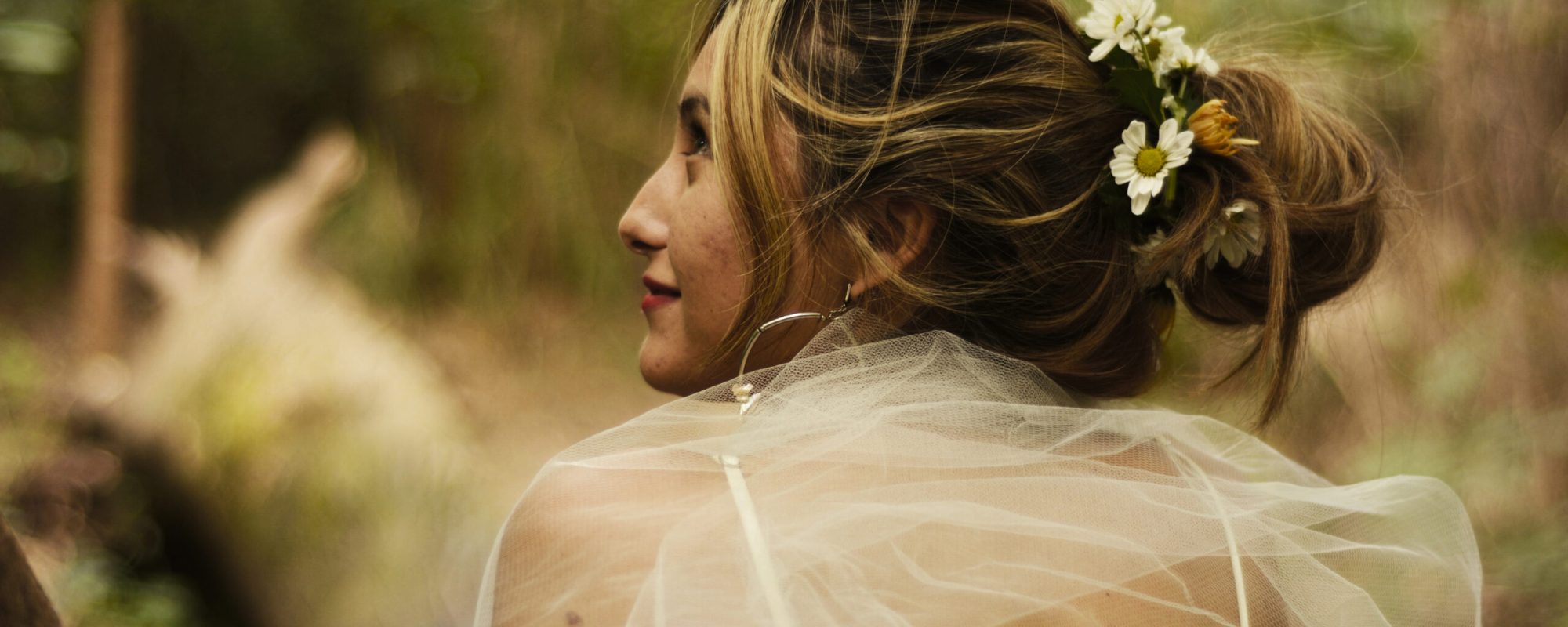 girl_espalda_golden_hour_nature_airelibre_chica